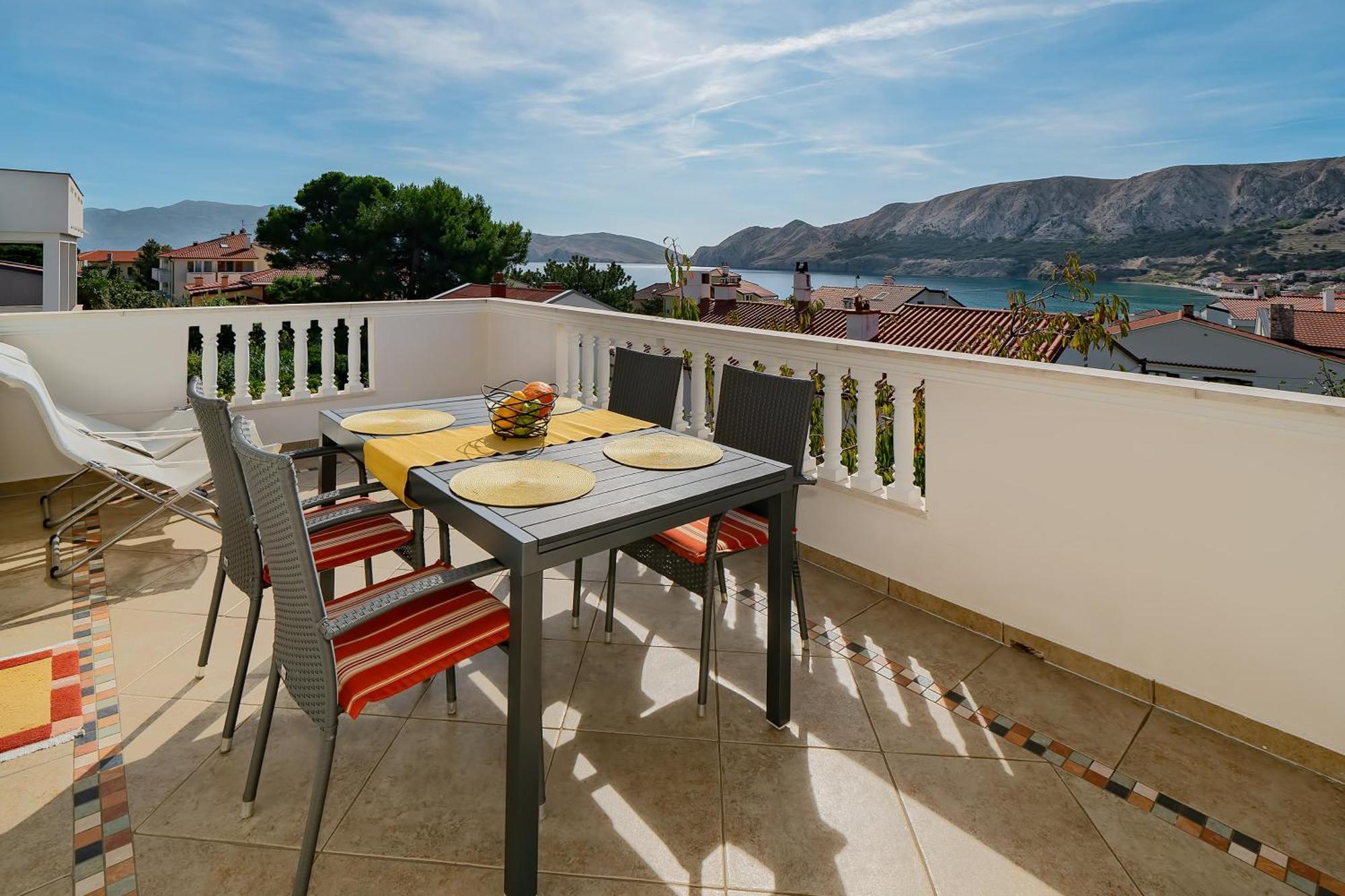 Apartments With Terrace Baška Habitación foto