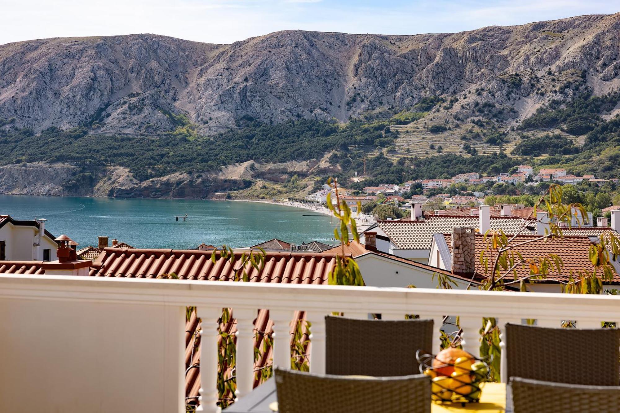 Apartments With Terrace Baška Habitación foto